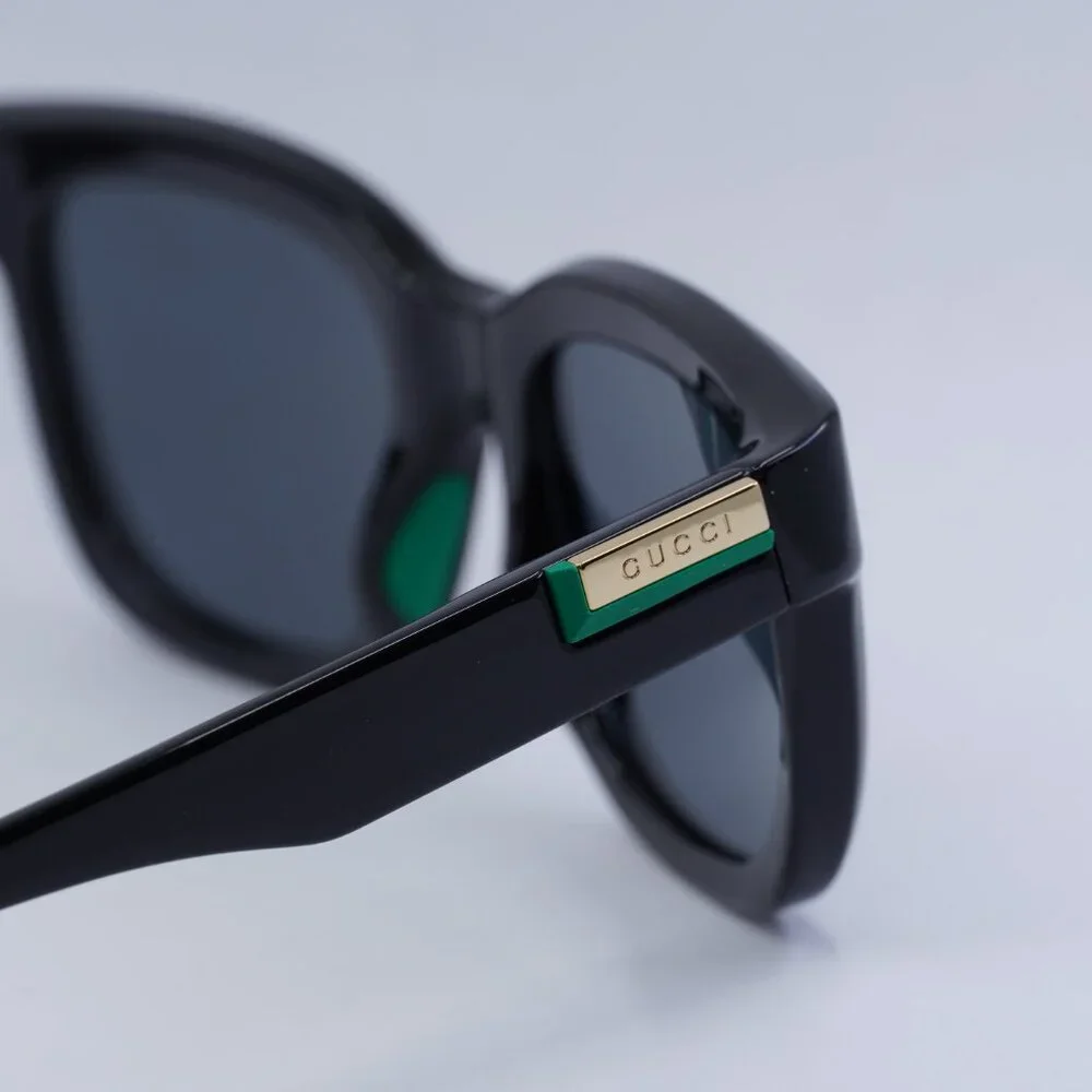 Exclusive Sale! Gucci GG1621S 001 Sunglasses Black Frame, Grey Lenses